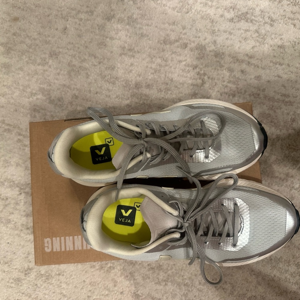 Veja Women’s Gray/Silver Running Sneakers - Lightweight Comfort - Picture 4 of 6